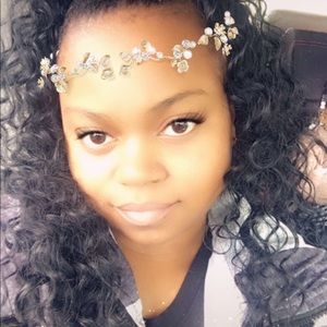 Meet your Posher, Valenna